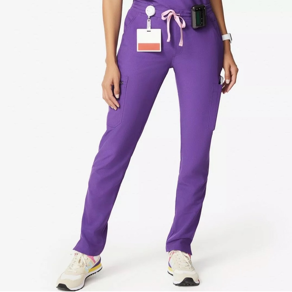 Figs Yola skinny pants scrubs in XXS-Petite Ultra Violet